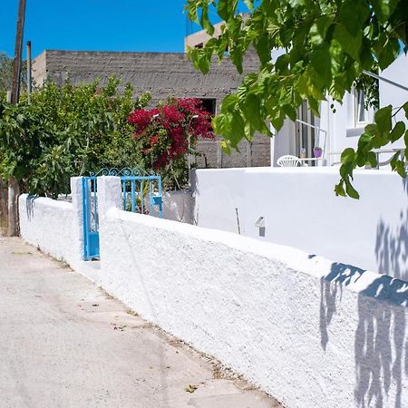 Nemesis Studios Aegina Buitenkant foto