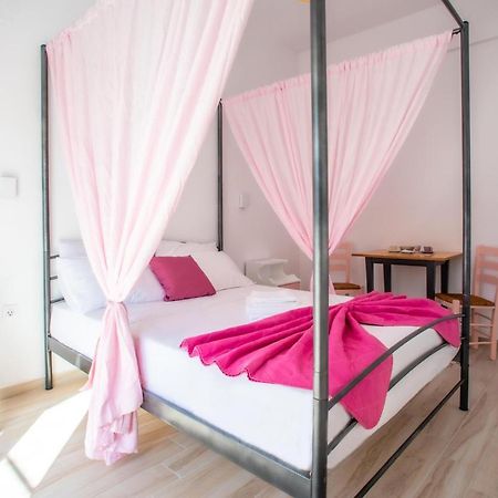 Nemesis Studios Aegina Buitenkant foto