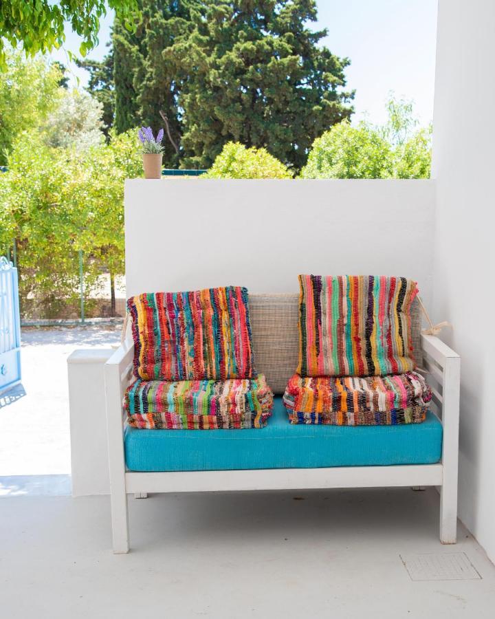 Nemesis Studios Aegina Buitenkant foto