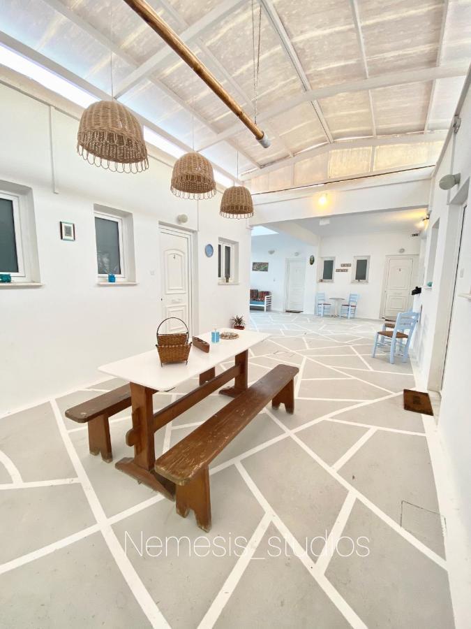 Nemesis Studios Aegina Buitenkant foto